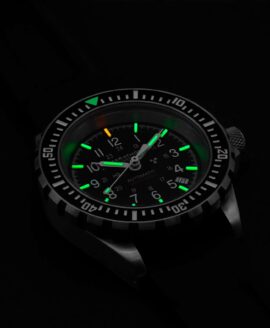 Marathon-41mm-Large-Divers-Automatic-GSAR-lume-shot-min