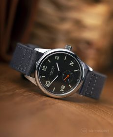 NOMOS Club Campus dunkel grey canvas strap