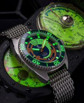 Ocean Crawler - Decompression Timer - Blue - close up - lume-min