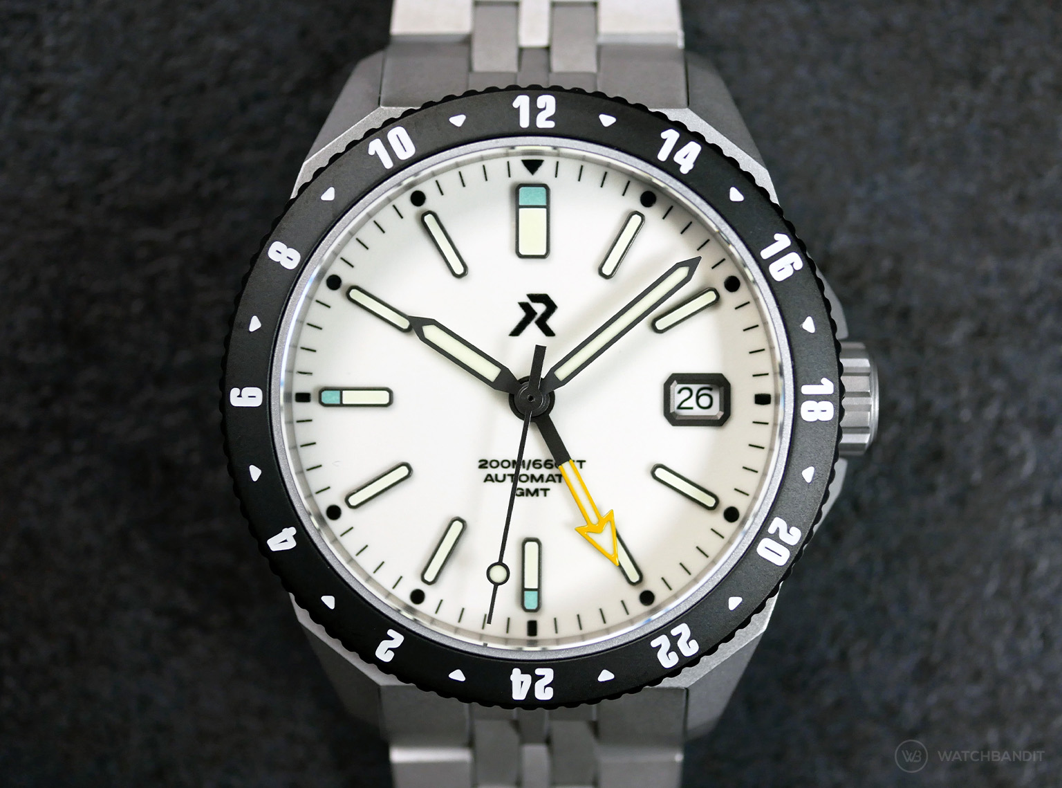 RZE – Ascentus GMT – Polaris White