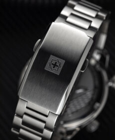 Second Hour Watches-The Giant Stride-buckle clasp