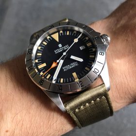 Steinhart Ocean Vintage GMT Strap guide beige two-piece NATO