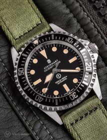 Steinhart Ocean one on green WB Original two-piece NATO by @wristrockers