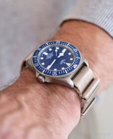 Tudor-Pelagos-FXD-Herringbone-NATO-Strap-Beige-wristshot2-min