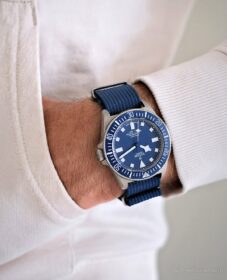 Tudor-Pelagos-FXD-Ribbed-NATO-Strap-Blue-Pocketshot-min