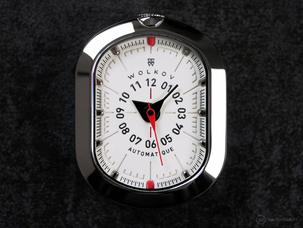 WOLKOV W22 Neige-dial-min